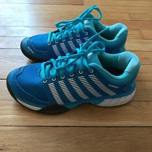 K-Swiss Tennis Sneakers. EUC. Blue Color. Size 8.